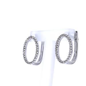 Vääriskividega kuldsed kõrvarõngad