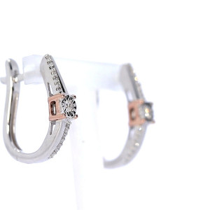 Золотый серьги с бриллиантом