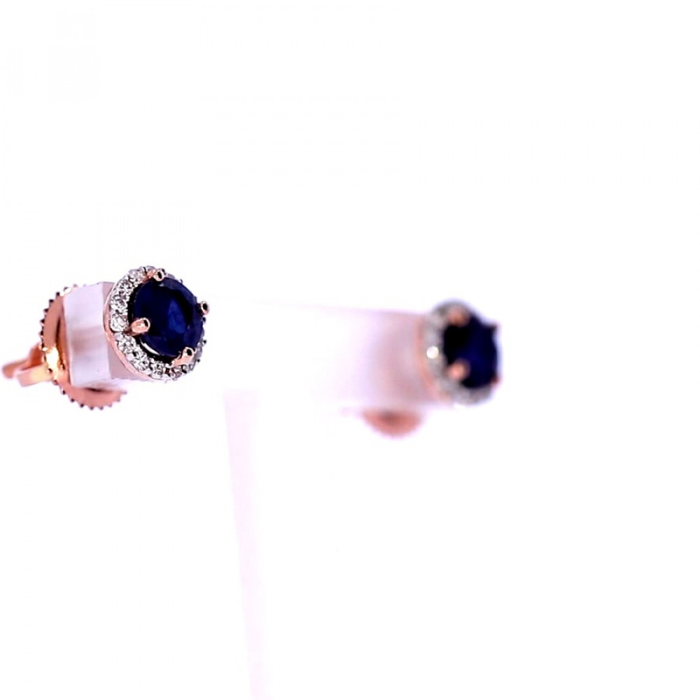 Gold earrings with sapphire