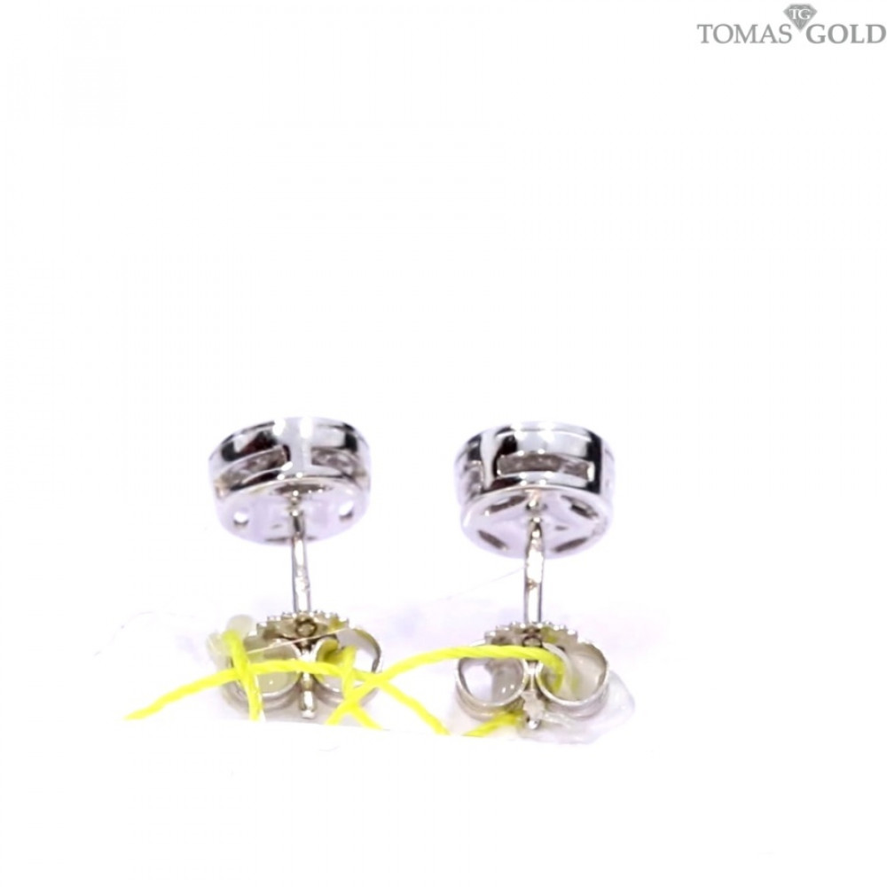Gold earrings with diamonds