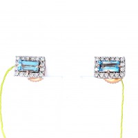 Gold earrings with topaz