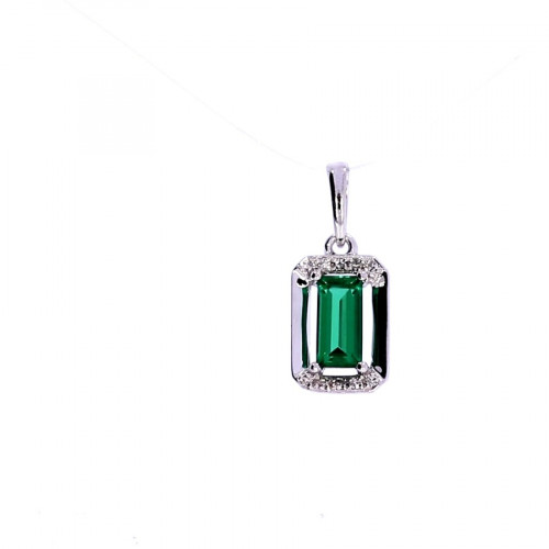 Gold pendant with an emerald