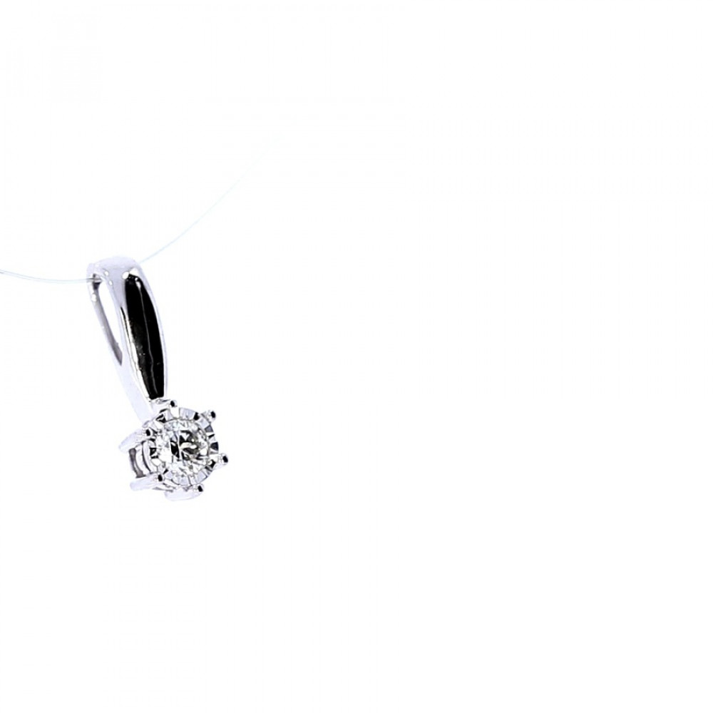 Golden pendant with with diamond