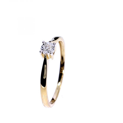 Gold ring with diamond