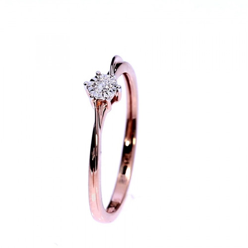 Gold ring with diamond