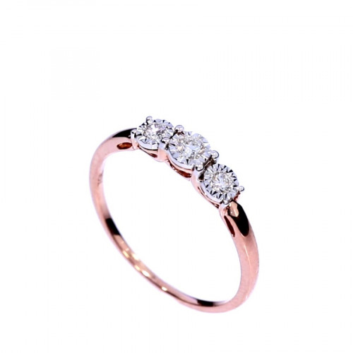 Gold ring with diamonds