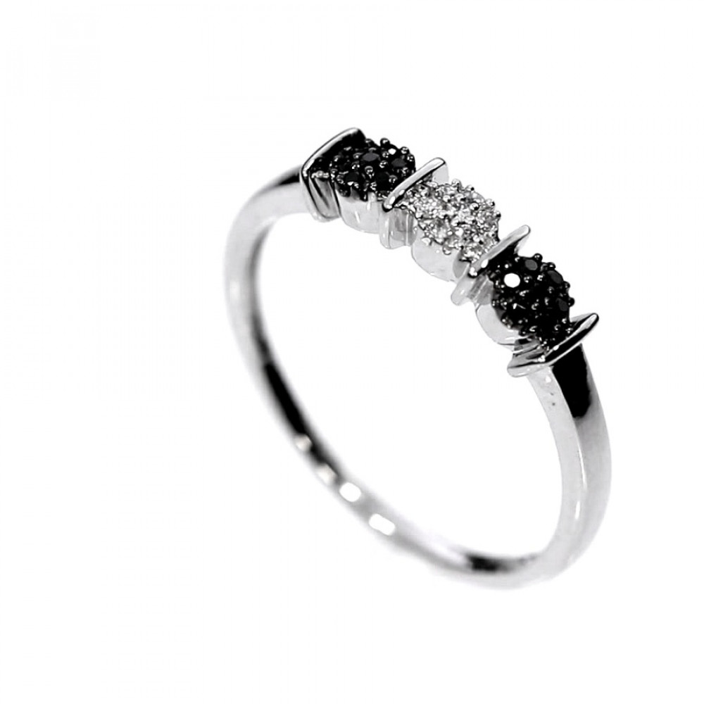 Auksinis žiedas su juoduoju deimantu