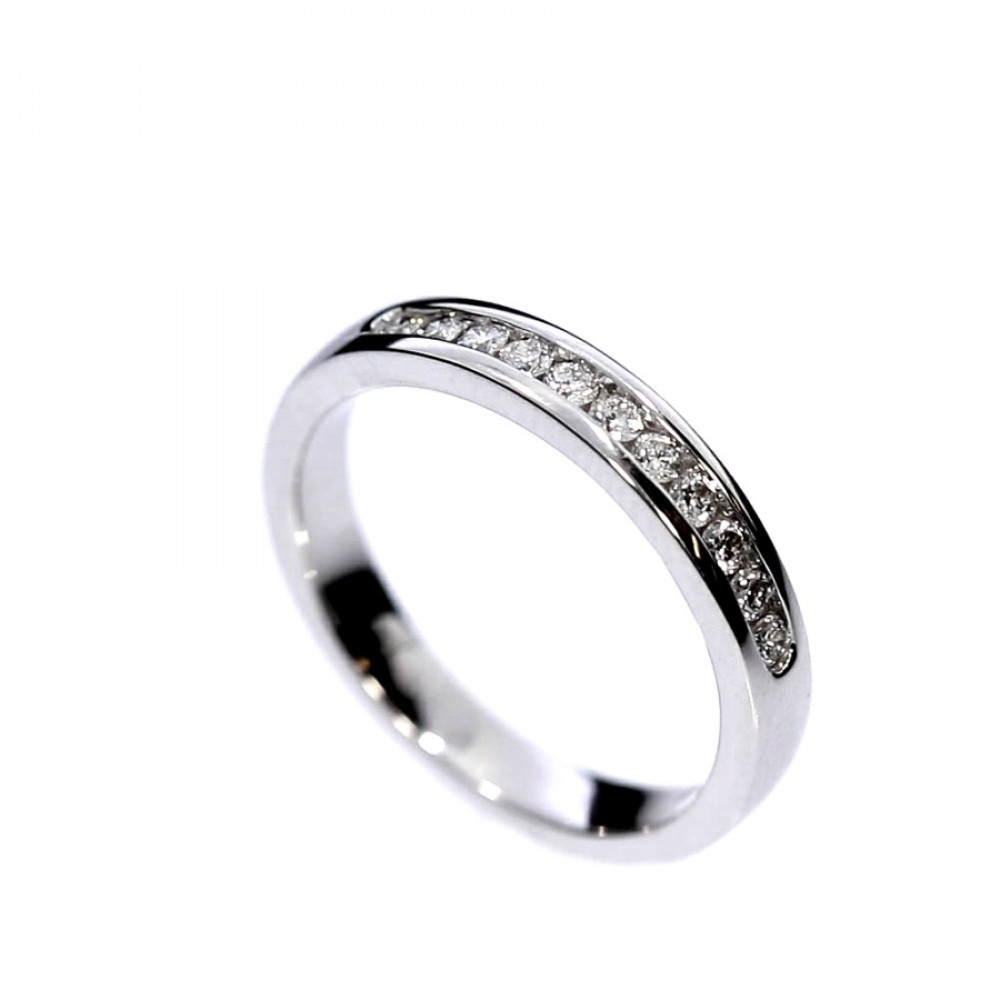 Золотое кольцо с бриллиантами