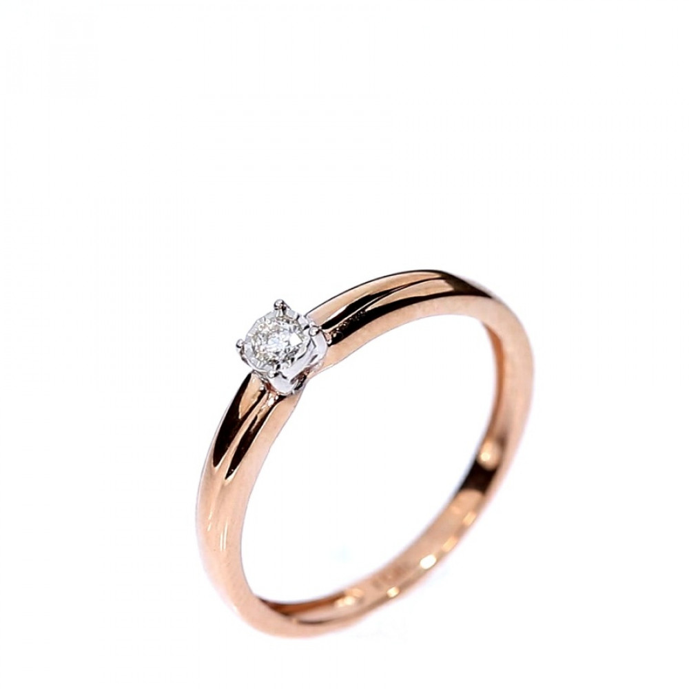 Gold ring with diamond