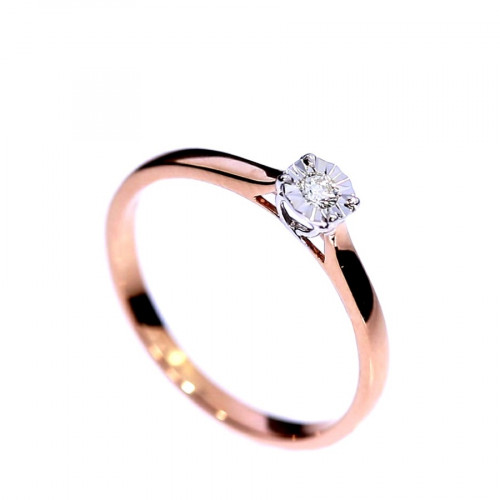 Gold ring with diamond