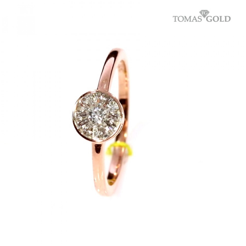 Gold ring with diamonds