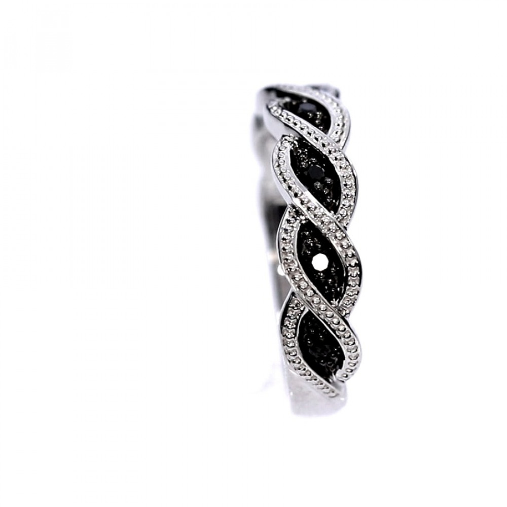 Kuldsõrmus mustade briljantidega