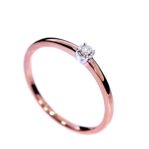 Vääriskividega kuldsõrmus