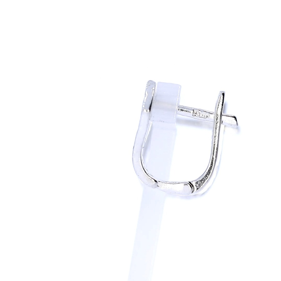 Silver earrings with zircon