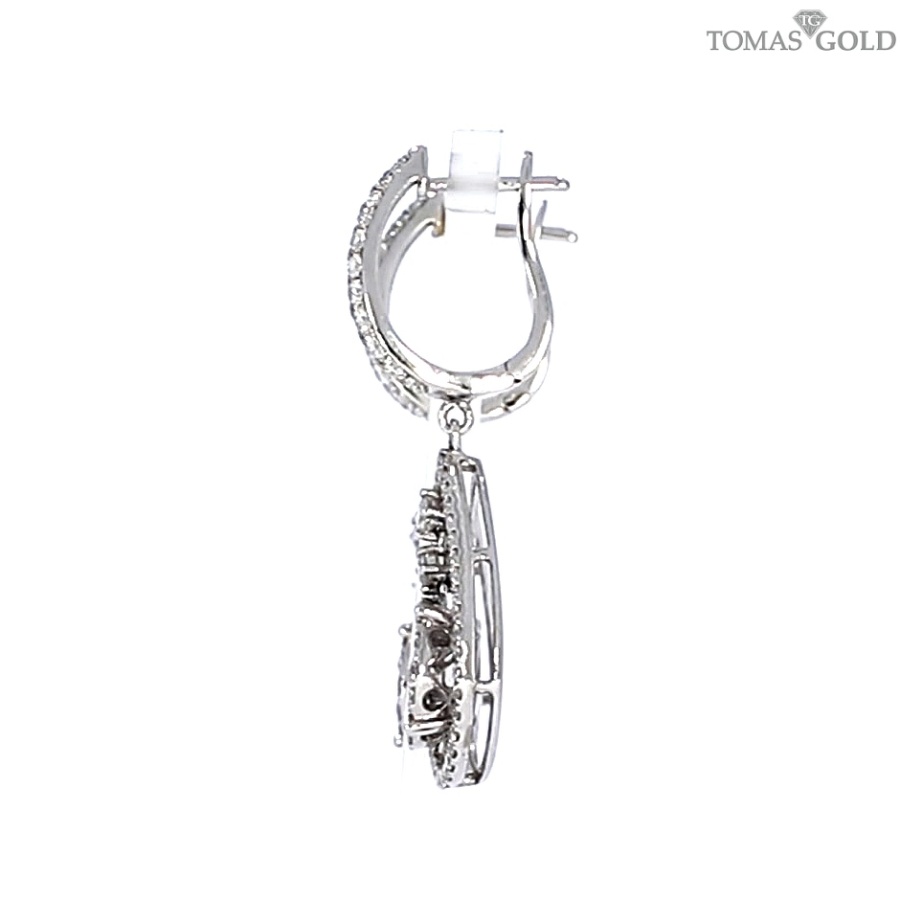 Золотый серьги с бриллиантом