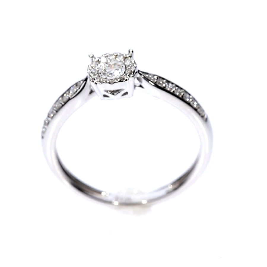 Золотое кольцо с бриллиантами